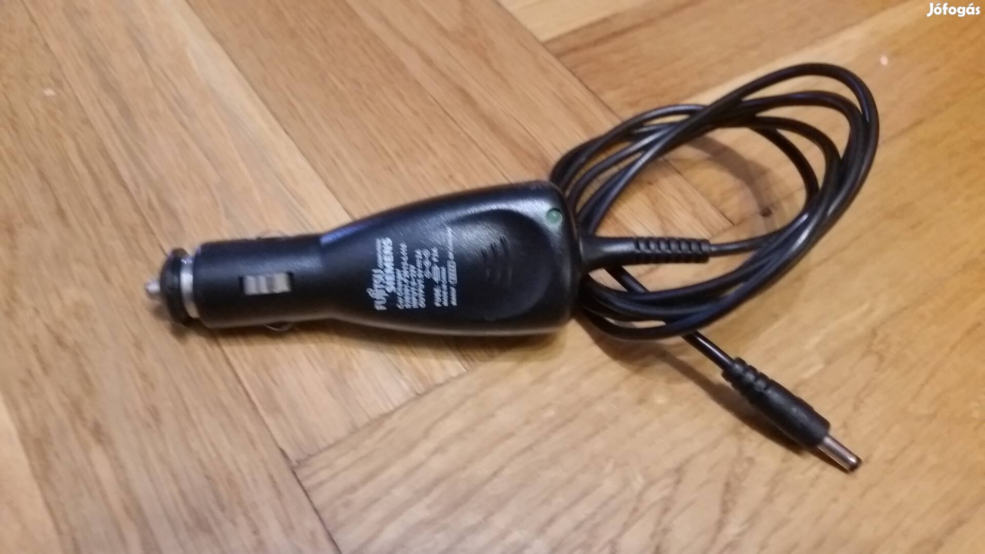 fujitsu siemens autós töltő 5V 2A 