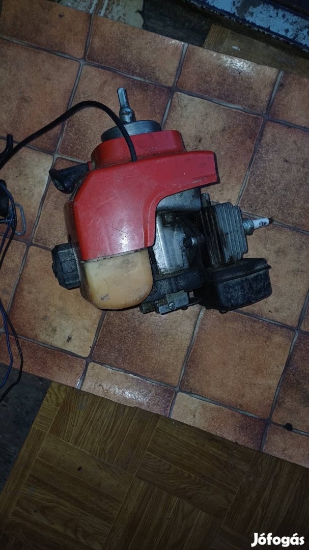 fűkasza motor alkatrésznek