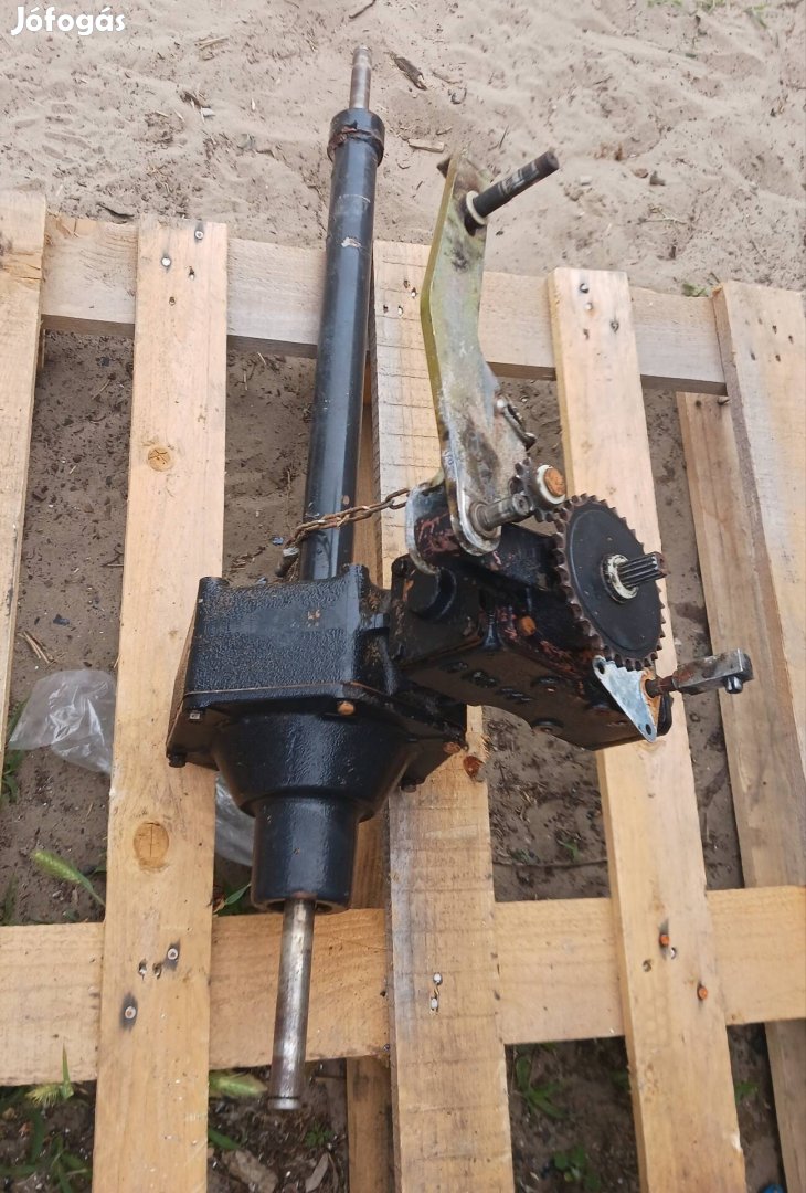 fűnyiró traktor diferenciálmű válto