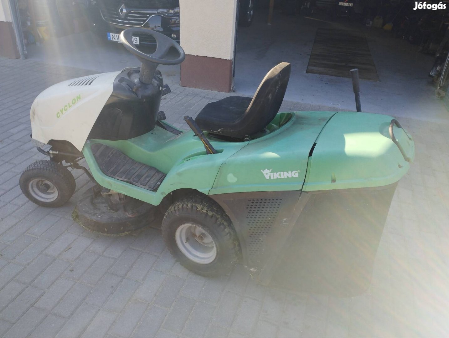 fűnyíró traktor fűnyirótraktor motor nélküli 