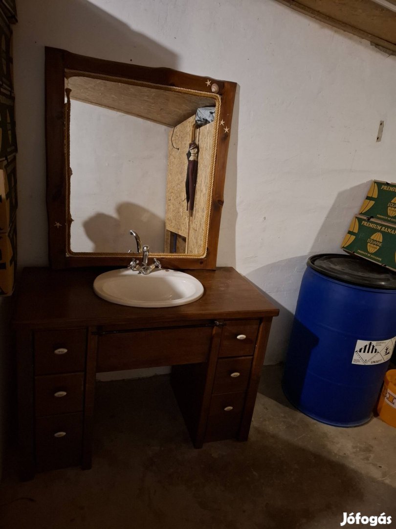 fürdőszoba szekrény