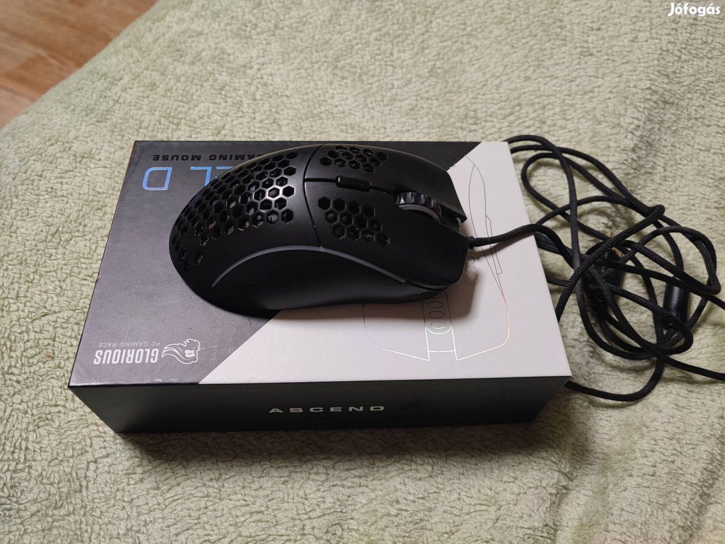 gamer egér glorius model