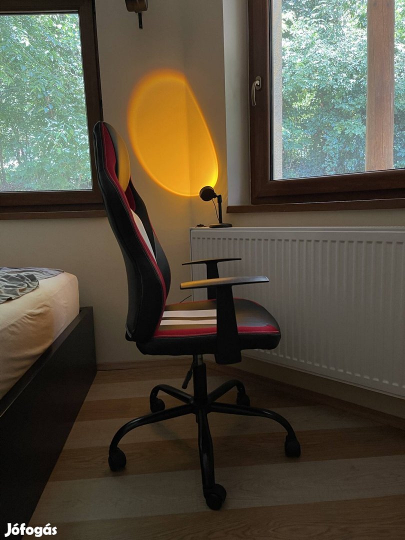 gamer szék / forgó íróasztalszék