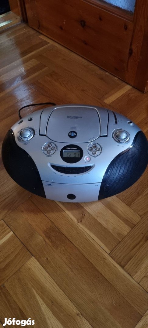 grundig kazettás cd-s rádió 
