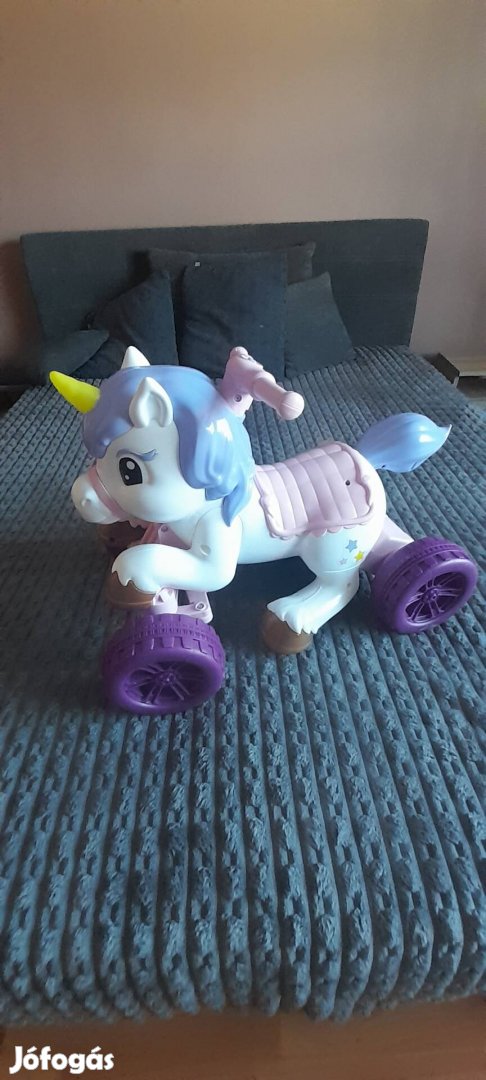 gyerek quad unikornisos