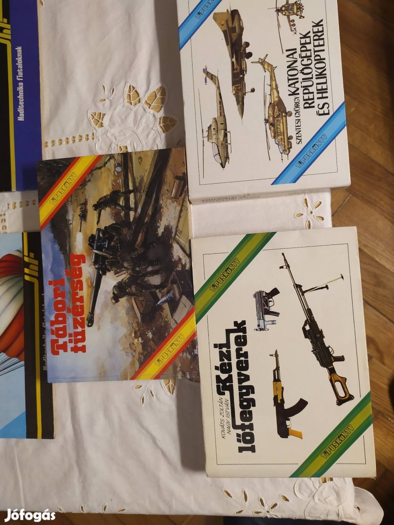 haditechnikai könyvek