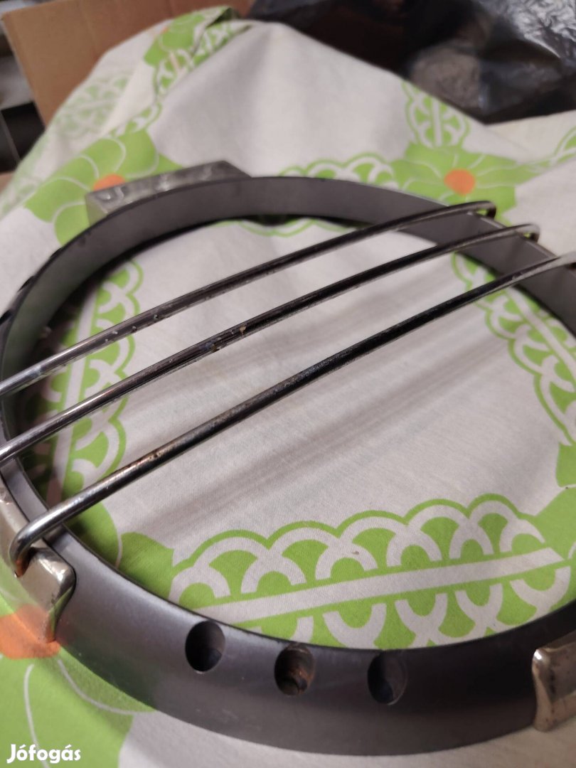 hangszóró mélynyomó rács 20cm