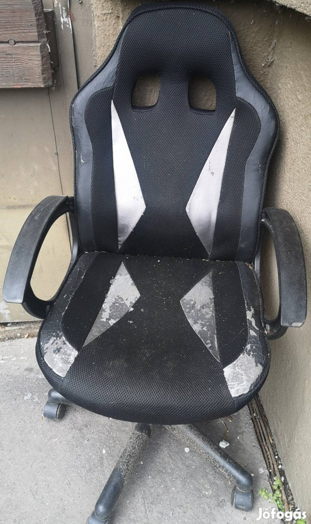 harlev gamer szék sürgősen jelképes 