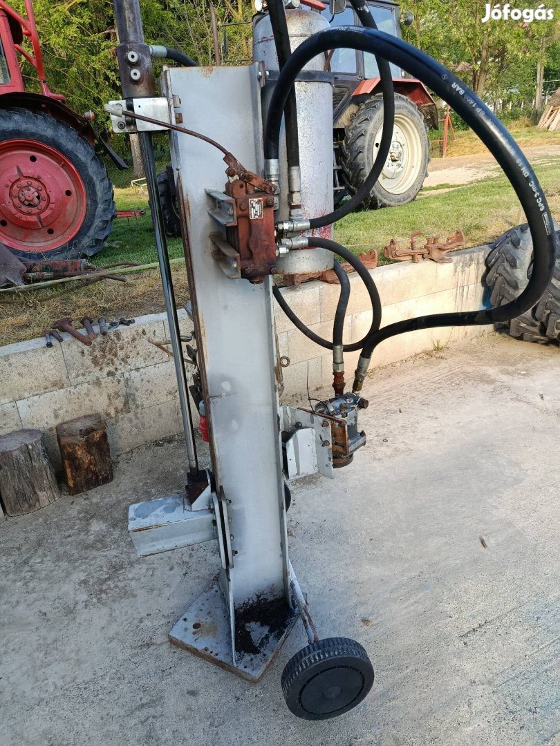 hasító méterfa hasító MTZ traktor zetor 
