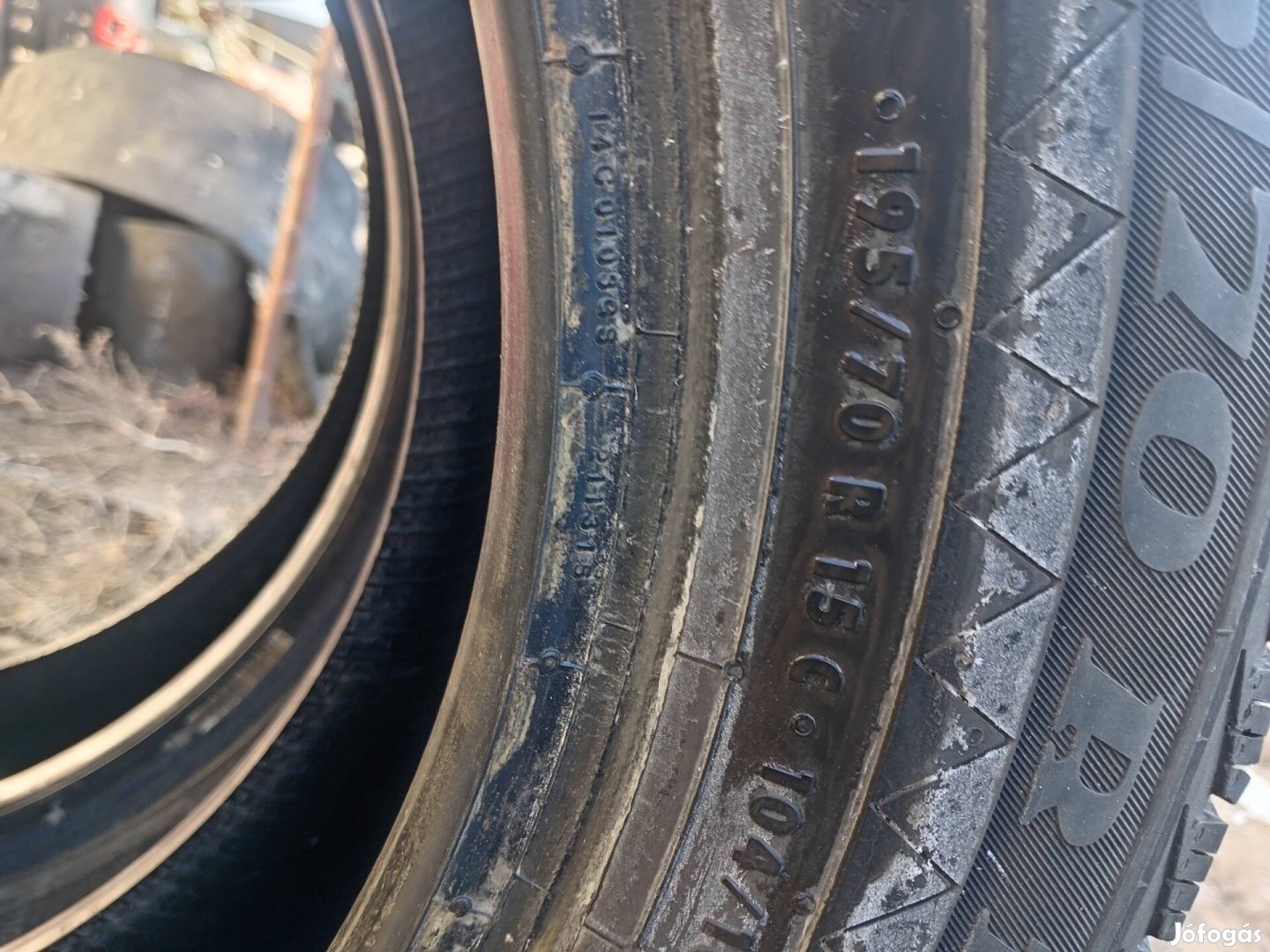 használt 195/70 r 15 C gumi eladó 