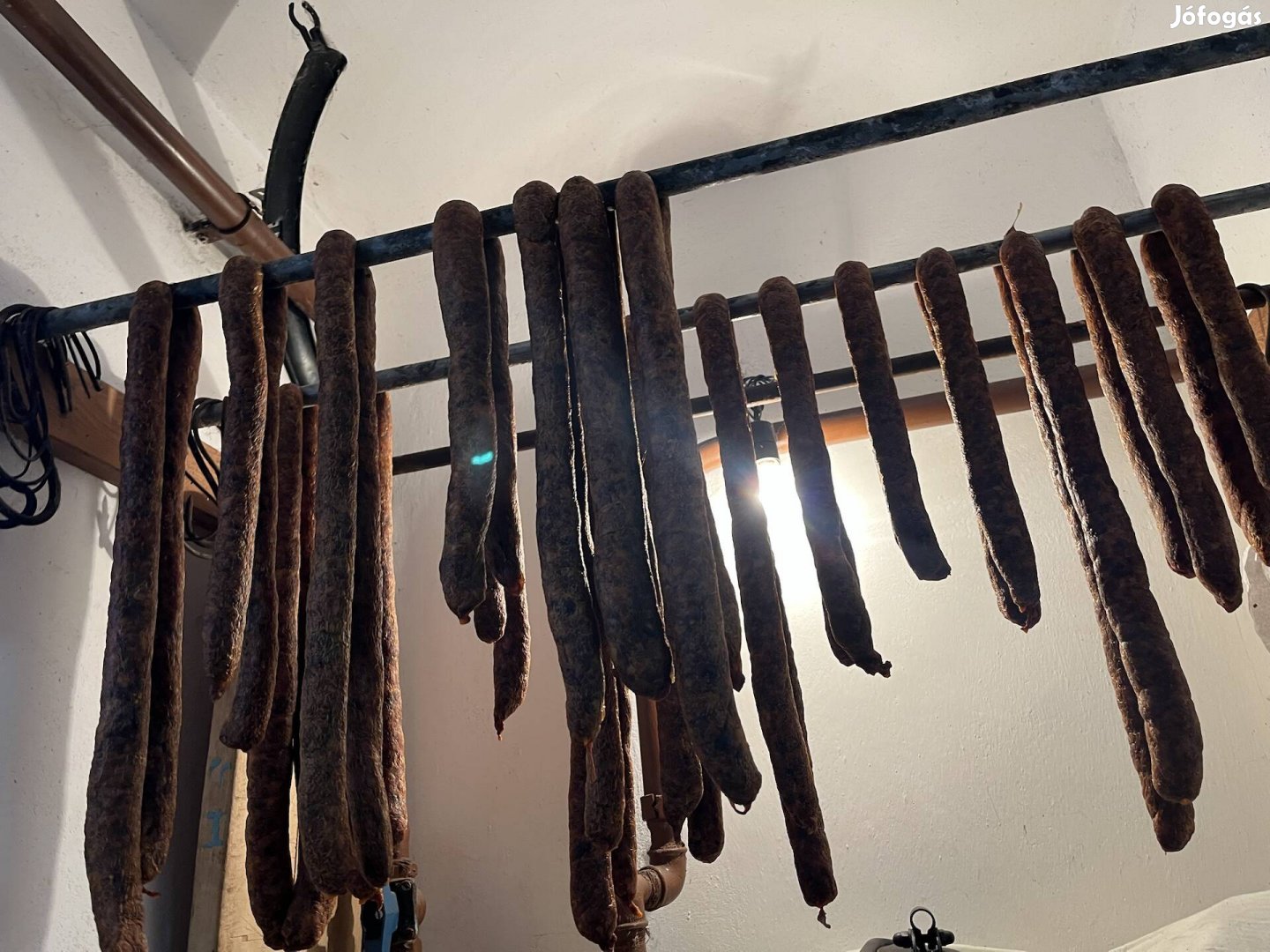 házi pörzsölt füstölt szalonna kolbász eladó