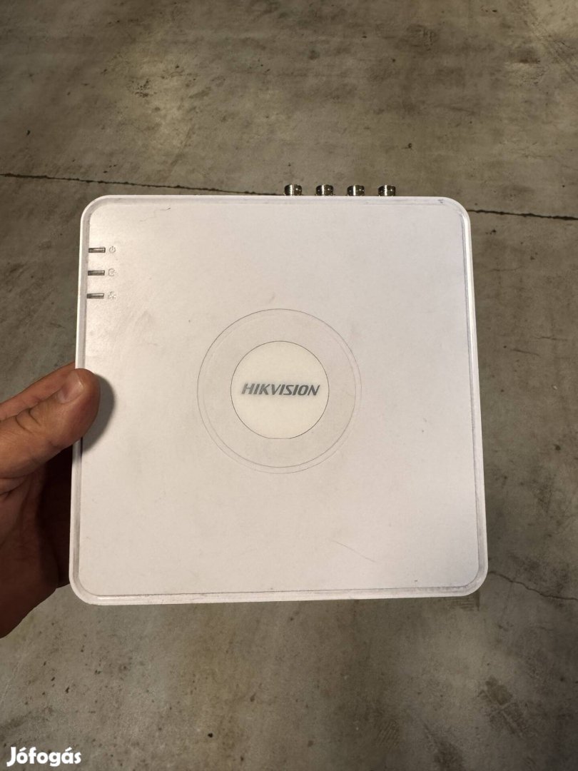 hikvision DS-7108Hqhi-k1