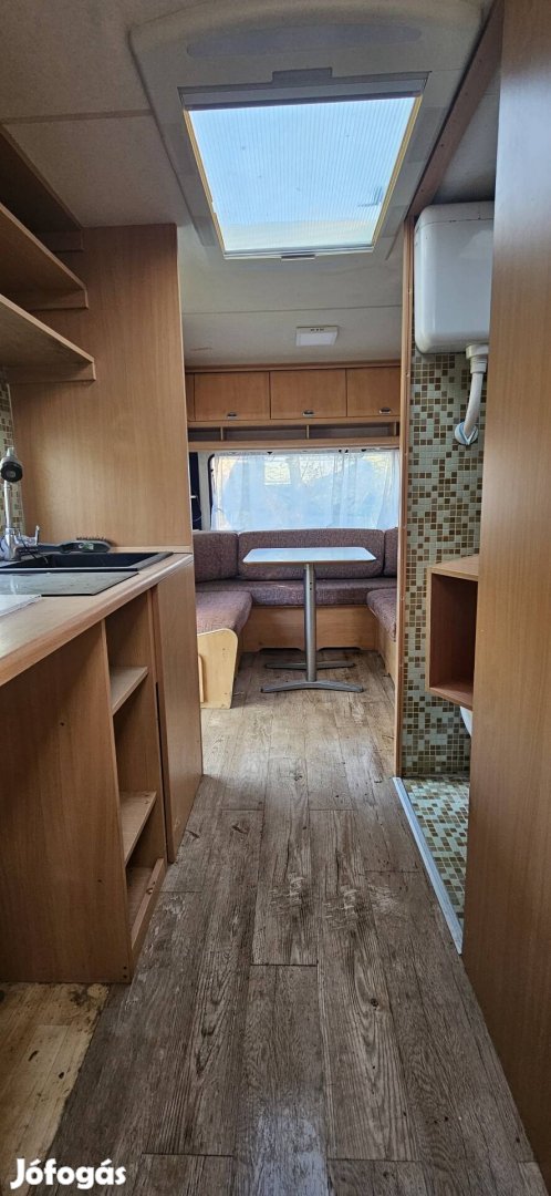 hobby de lixe easy 540 lakokocsi  telepítésre eladó!