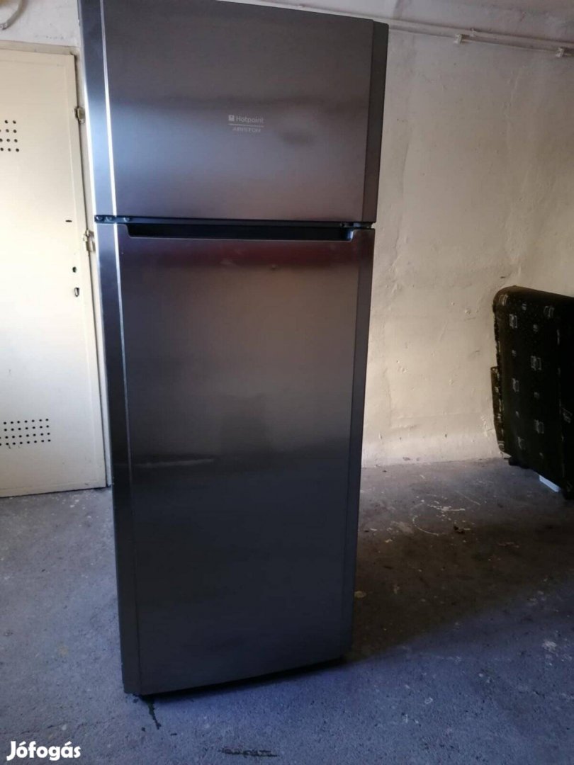 hotpoint Ariston kombinált hűtőszekrény hibás