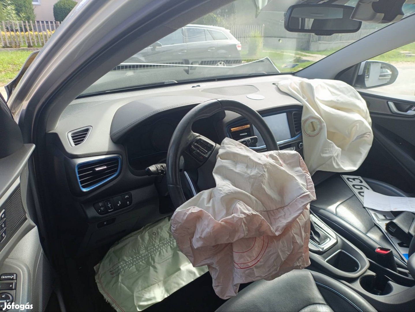 hyundai Ioniq 2016 vadkáros eladó 