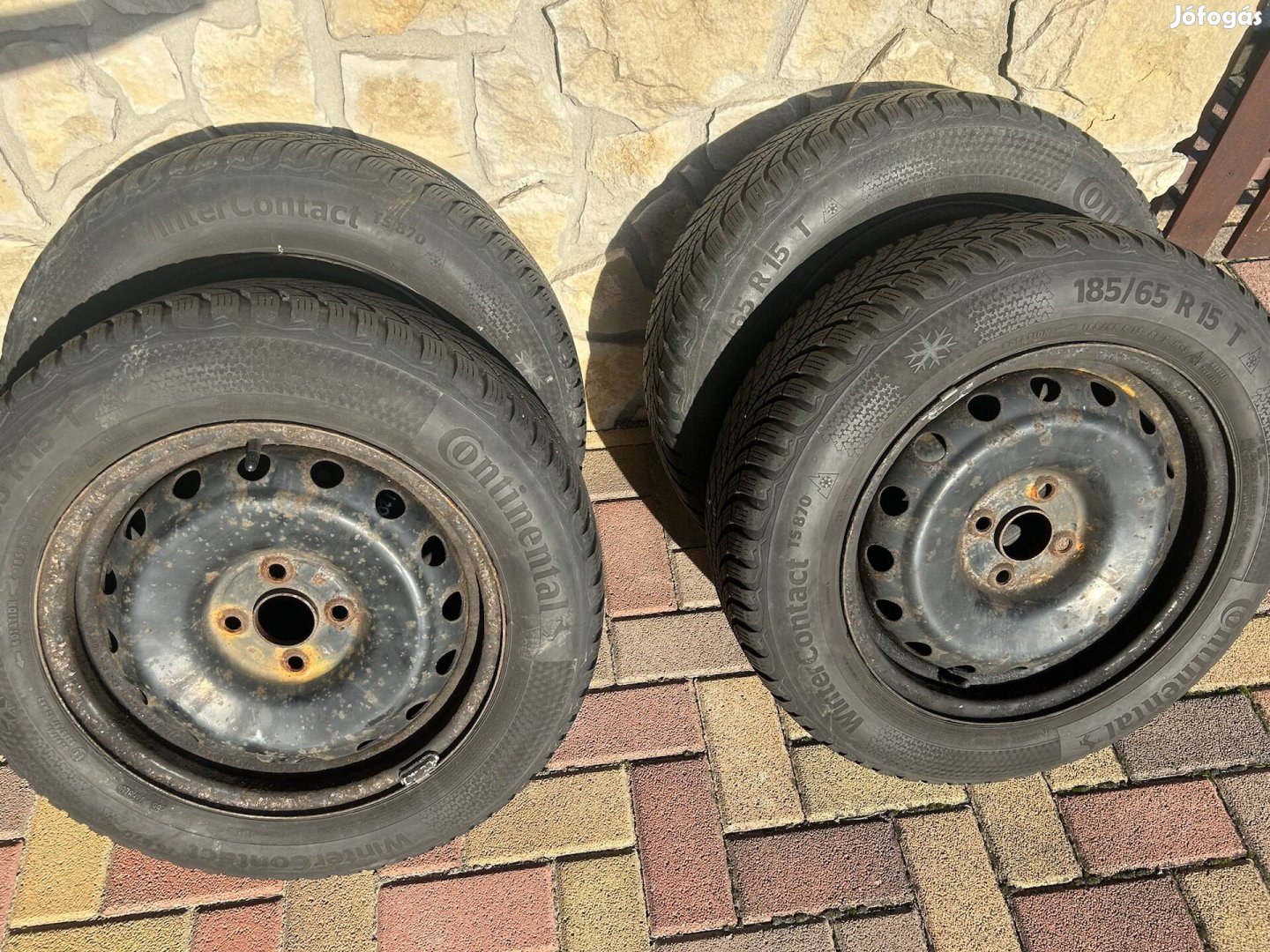 hyundai i20 gyári felni gumikkal