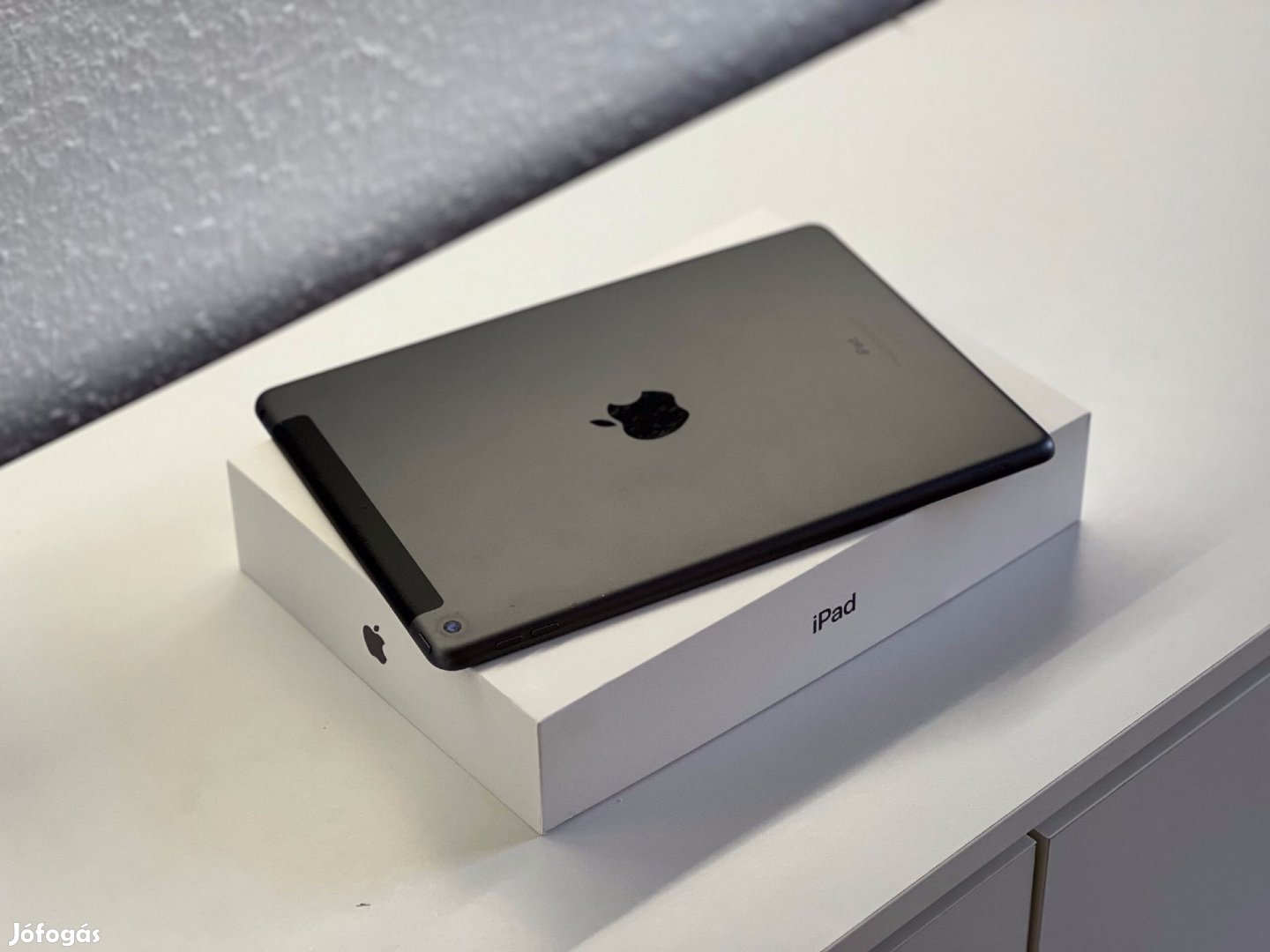 iPad 9th Generáció Space Gray CEL 64GB 2 Év Garanciával Számlával