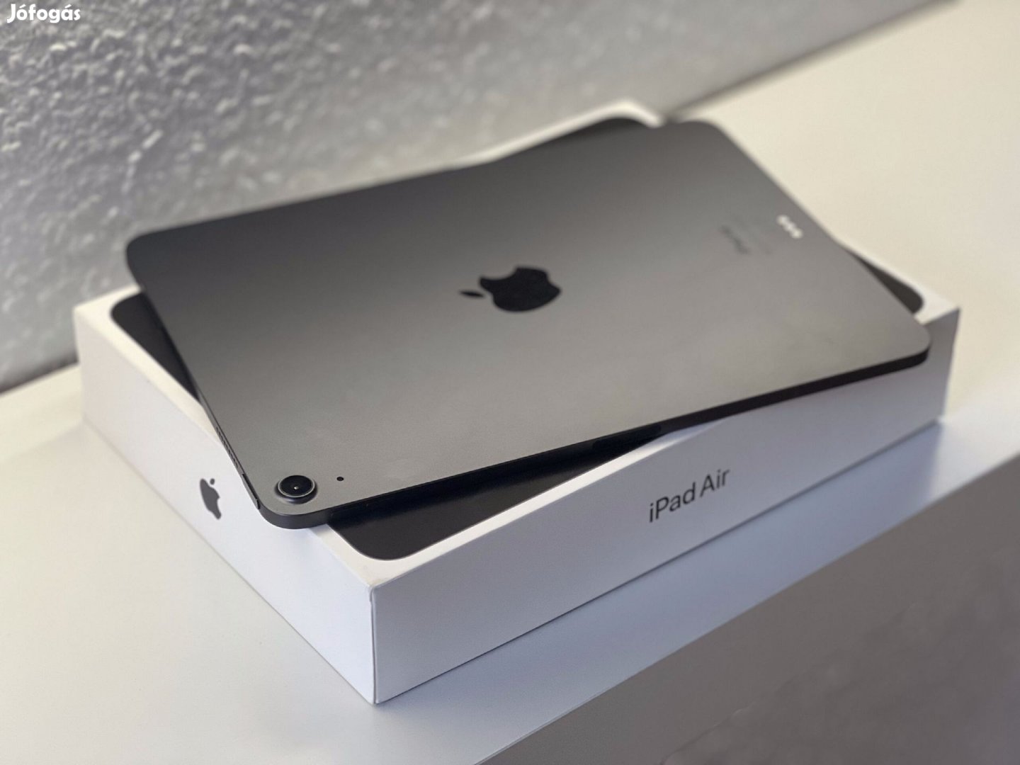 iPad Air 5th Generáció Space Gray 64GB 2 Év Garanciával Számlával