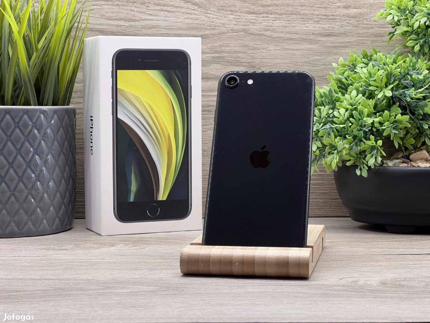 iPhone SE 2020 Black 64GB 2 ÉV Garanciával Számlával 100