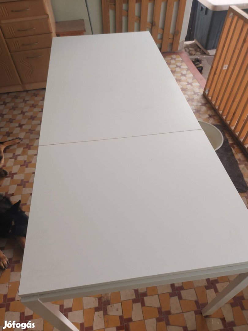 ikea bővithetö asztal