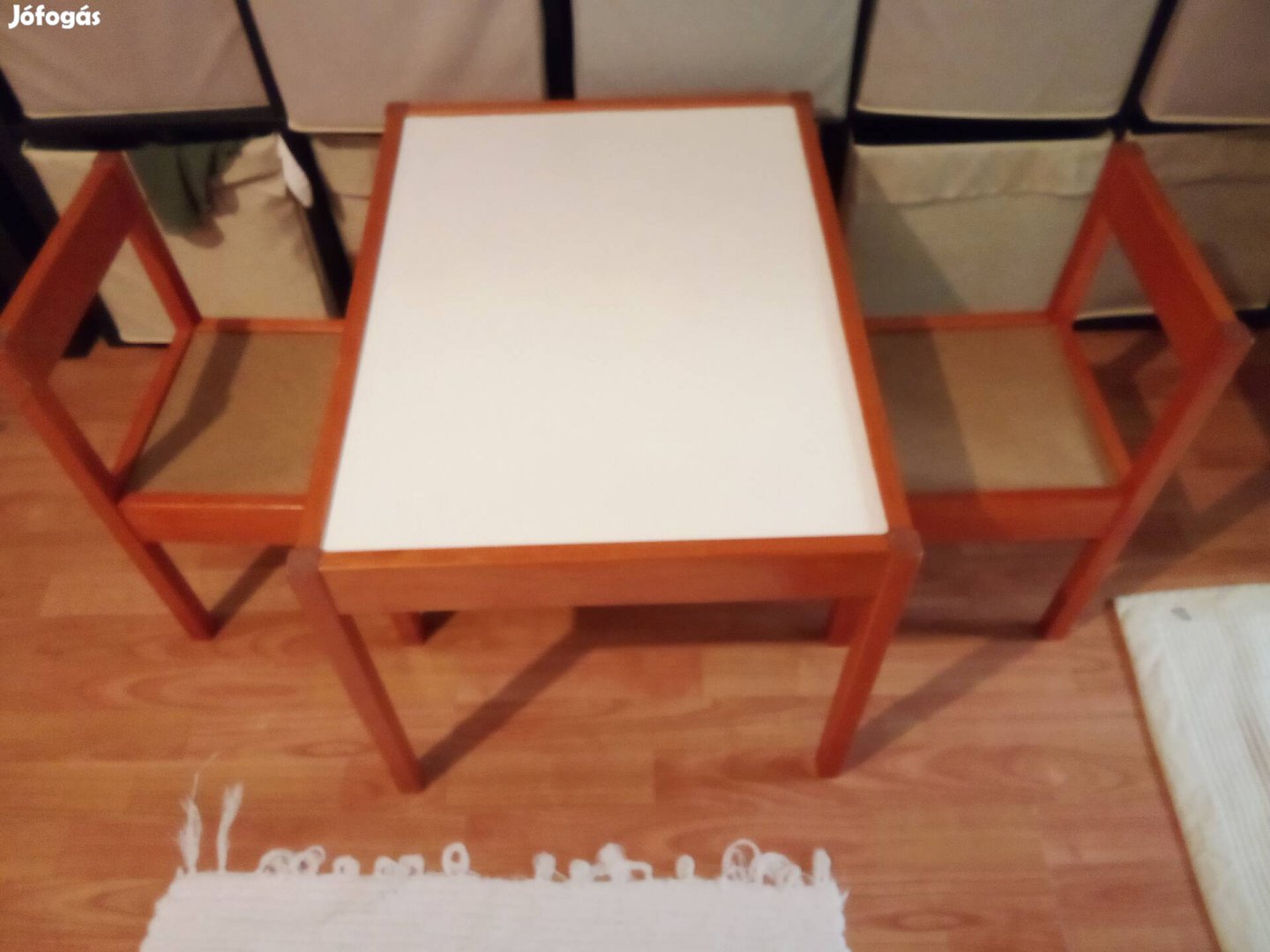 ikea gyerek szék és asztal garnitúra eladó