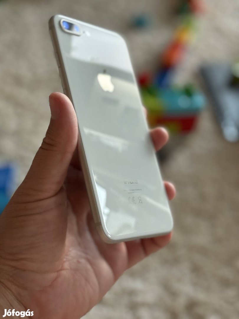 iphone 8Plus 64GB Fehér - Gyönyörű állapotban