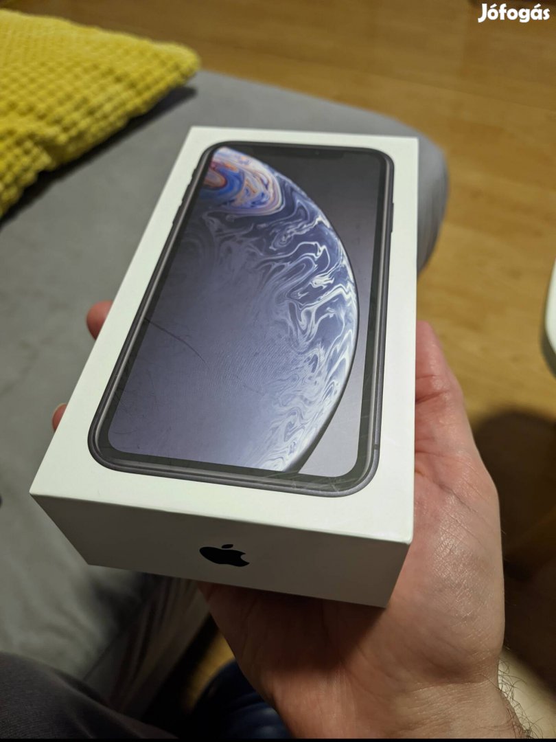 iphone Xr 128gb doboz, töltő + fülhallgato (új)