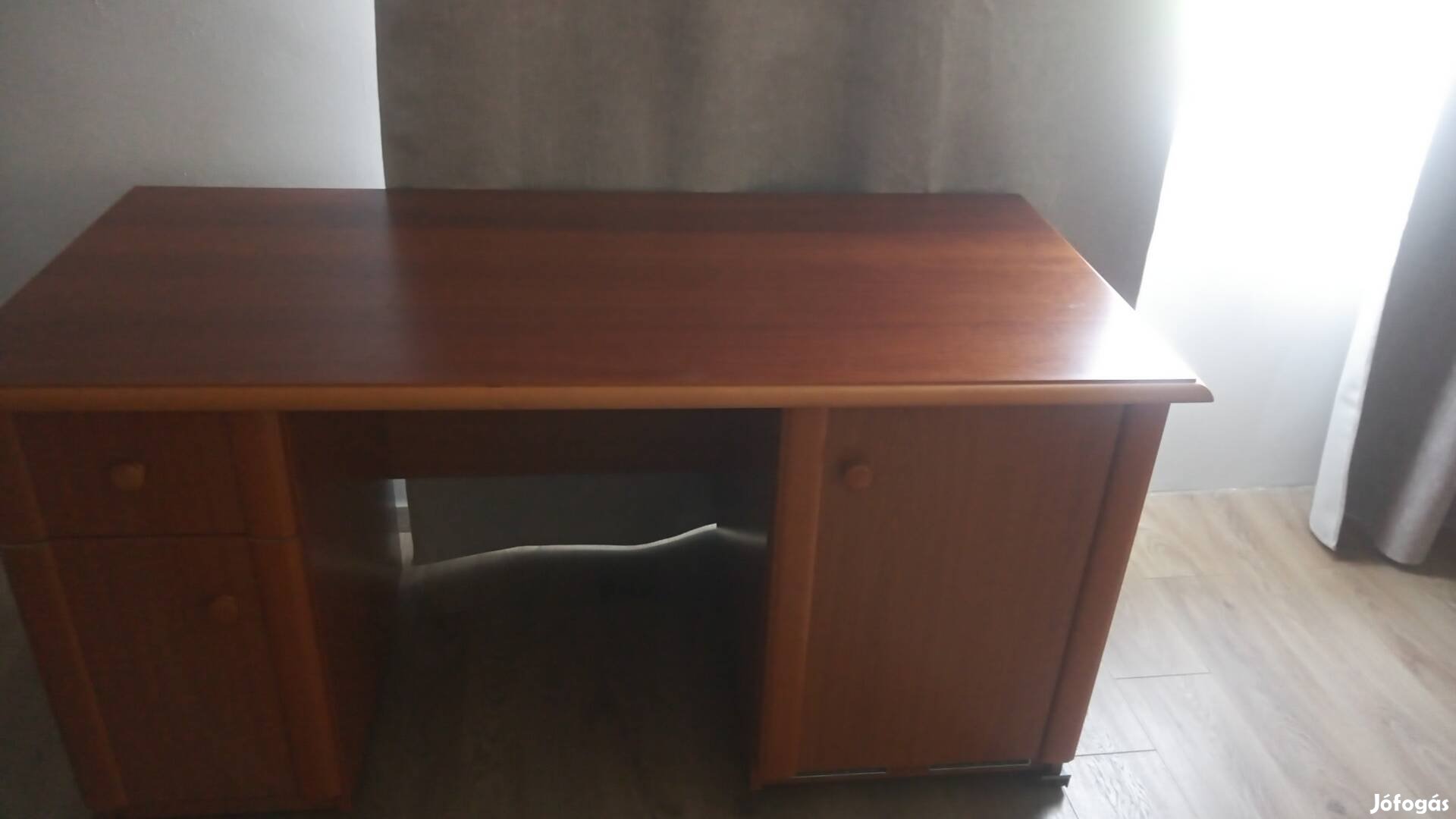 íróasztal eladó 30 499 3879