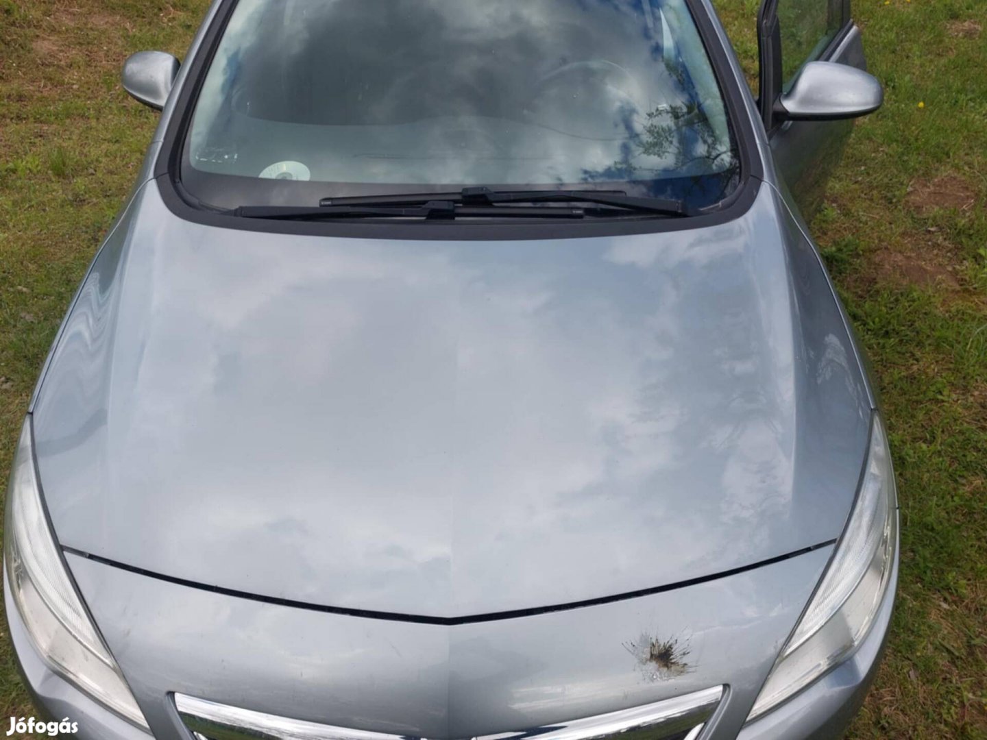 j astra motorháztető eladó karcmentes Z 179 színkódí