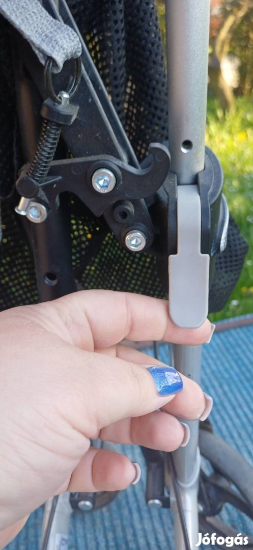 járás segítő kis kocsi