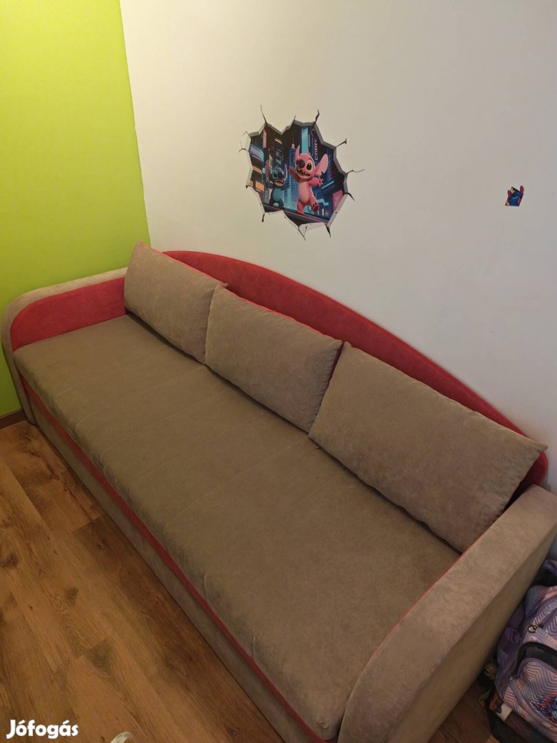 jó állapotú nyitható kanapé