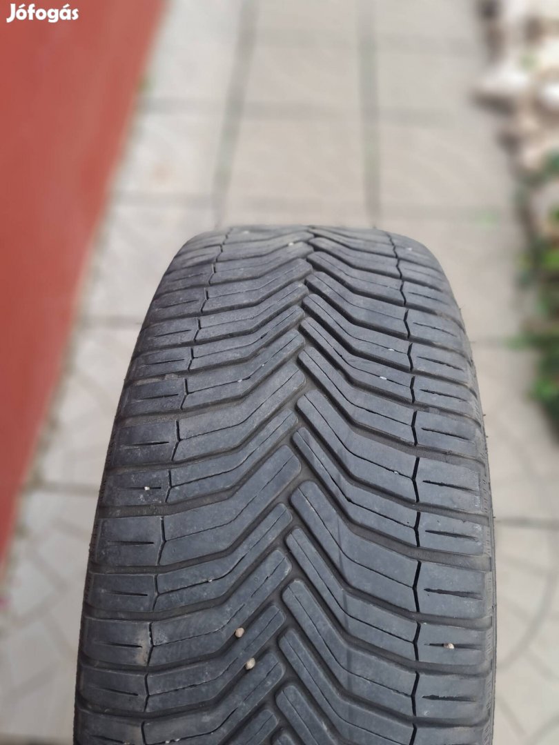 jó keveset futtot gumik eladok!