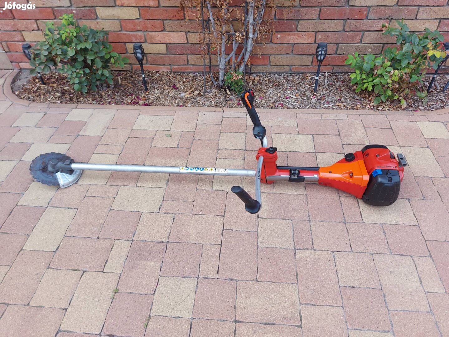 jonsered 2255 fűkasza /husqvarna 555 rxt/.