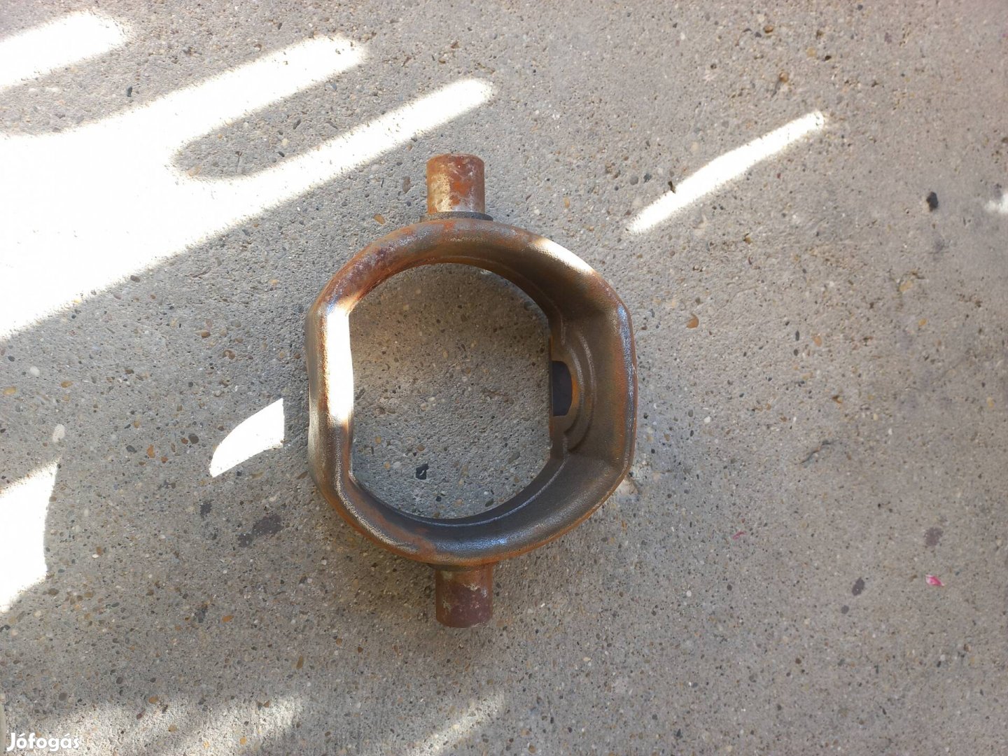 kamion teherautó pótkocsi munkahenger bölcső eladó 