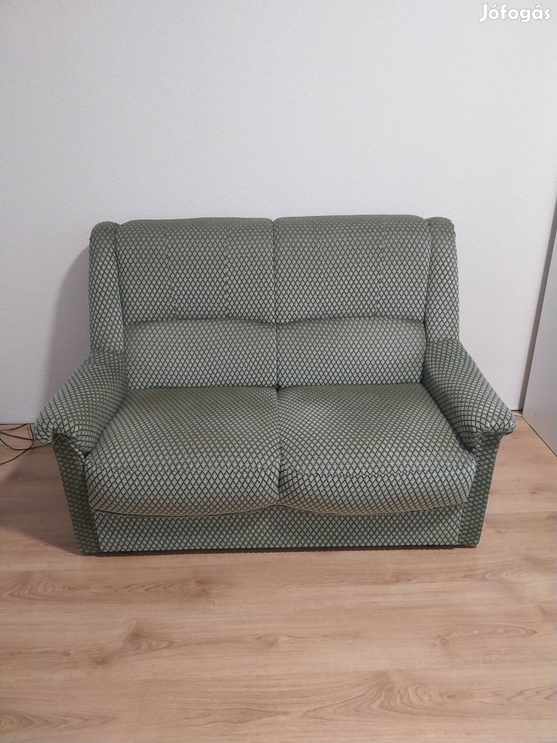 kanapé felújítva