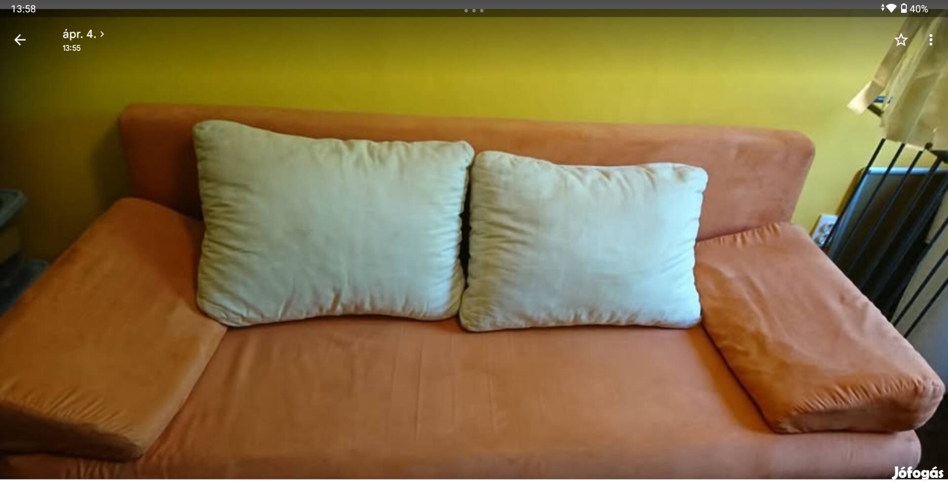 kanapé narancssárga