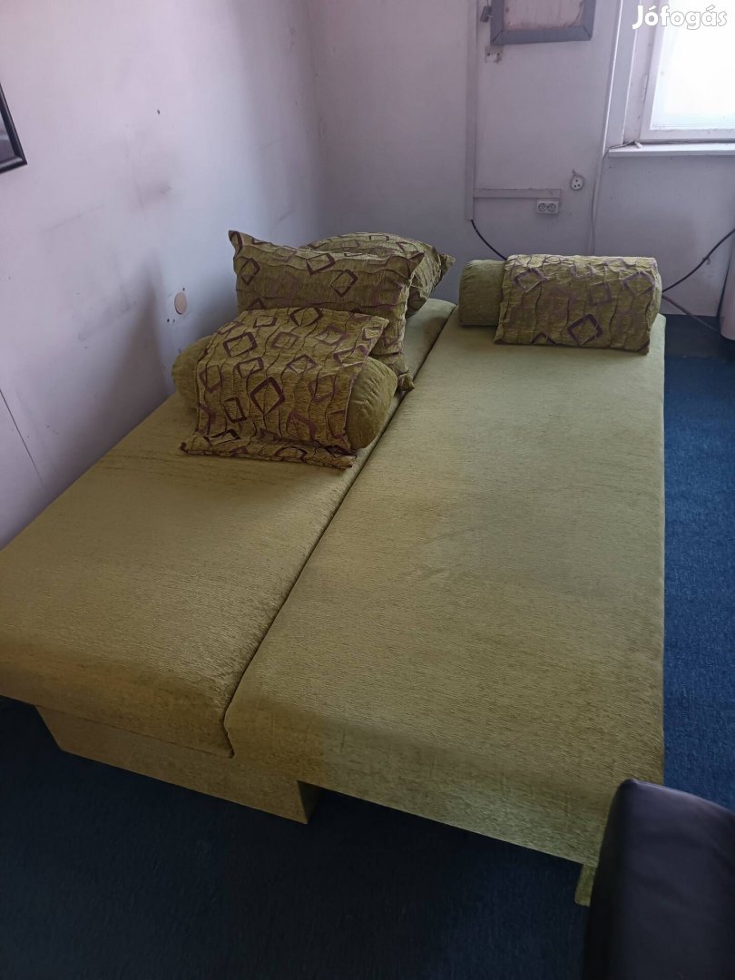 kanapé sofa ülögarnitúra