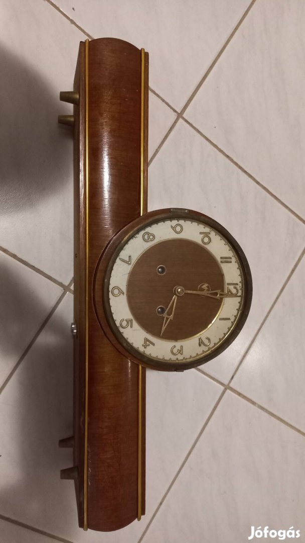 kandalló óra