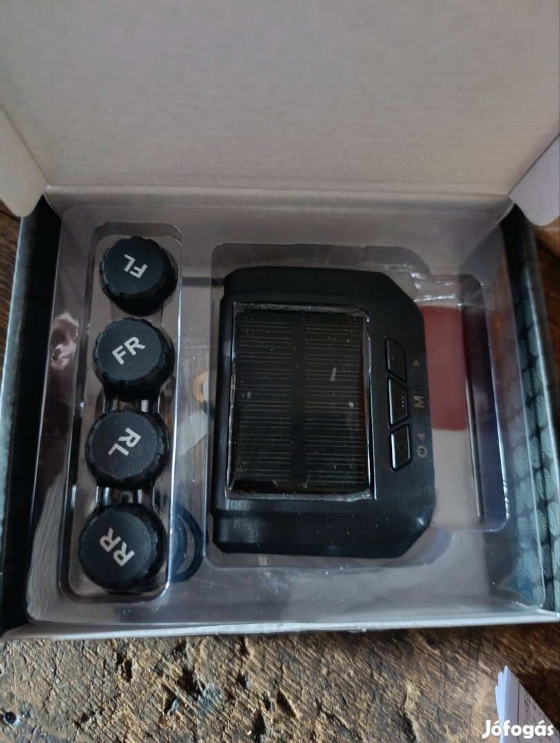 kerék nyomás ellenőrző