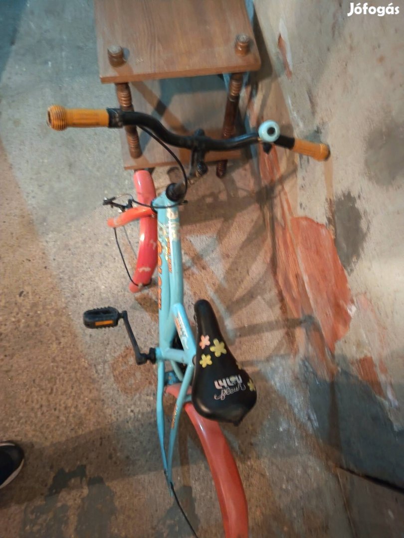 kerékpár és alkatrészek