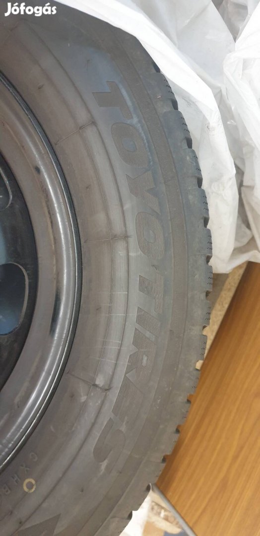 keveset használt téli gumi kocsiváltás miatt eladó