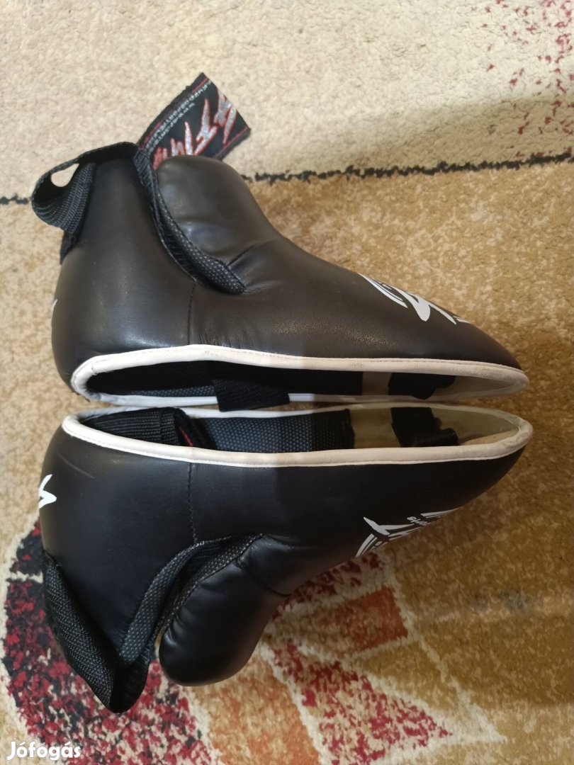 kick-box lábvédő