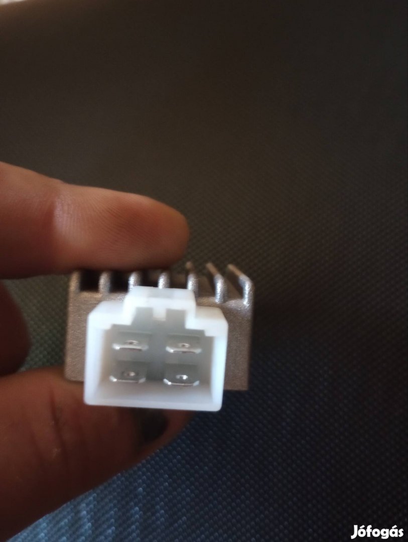 kínai robogó feszültség szabályzó. 