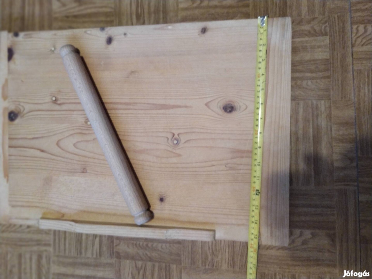 kis és nagyméretű fa gyúrótáblák