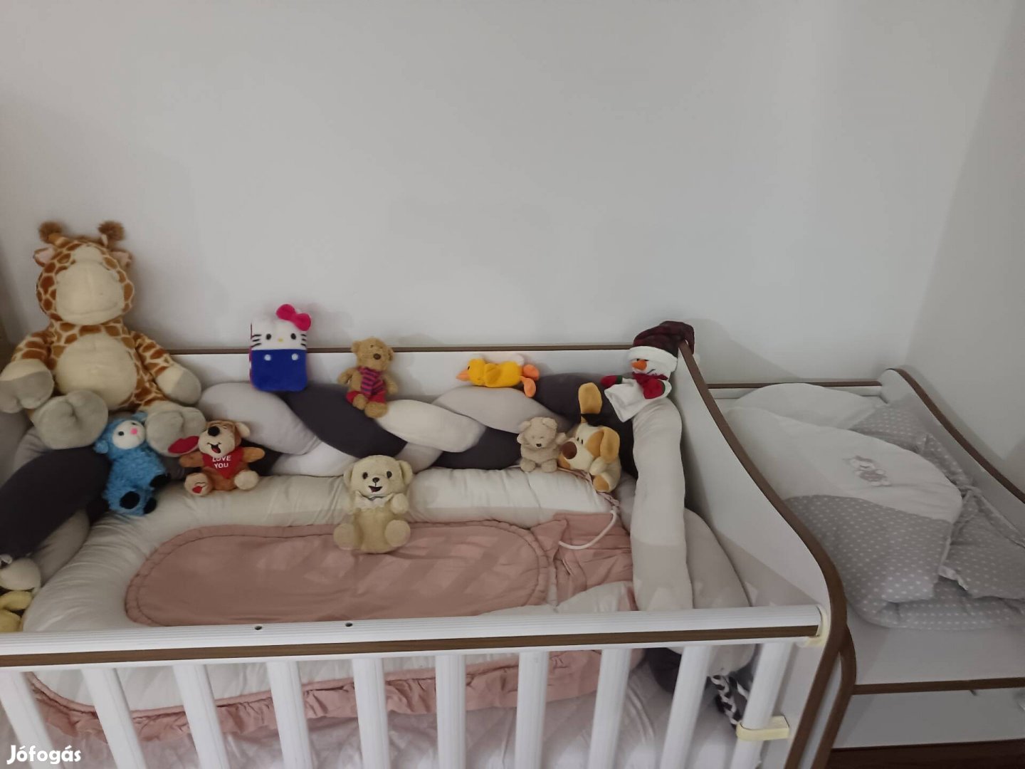 kiságy és más baba holmi 