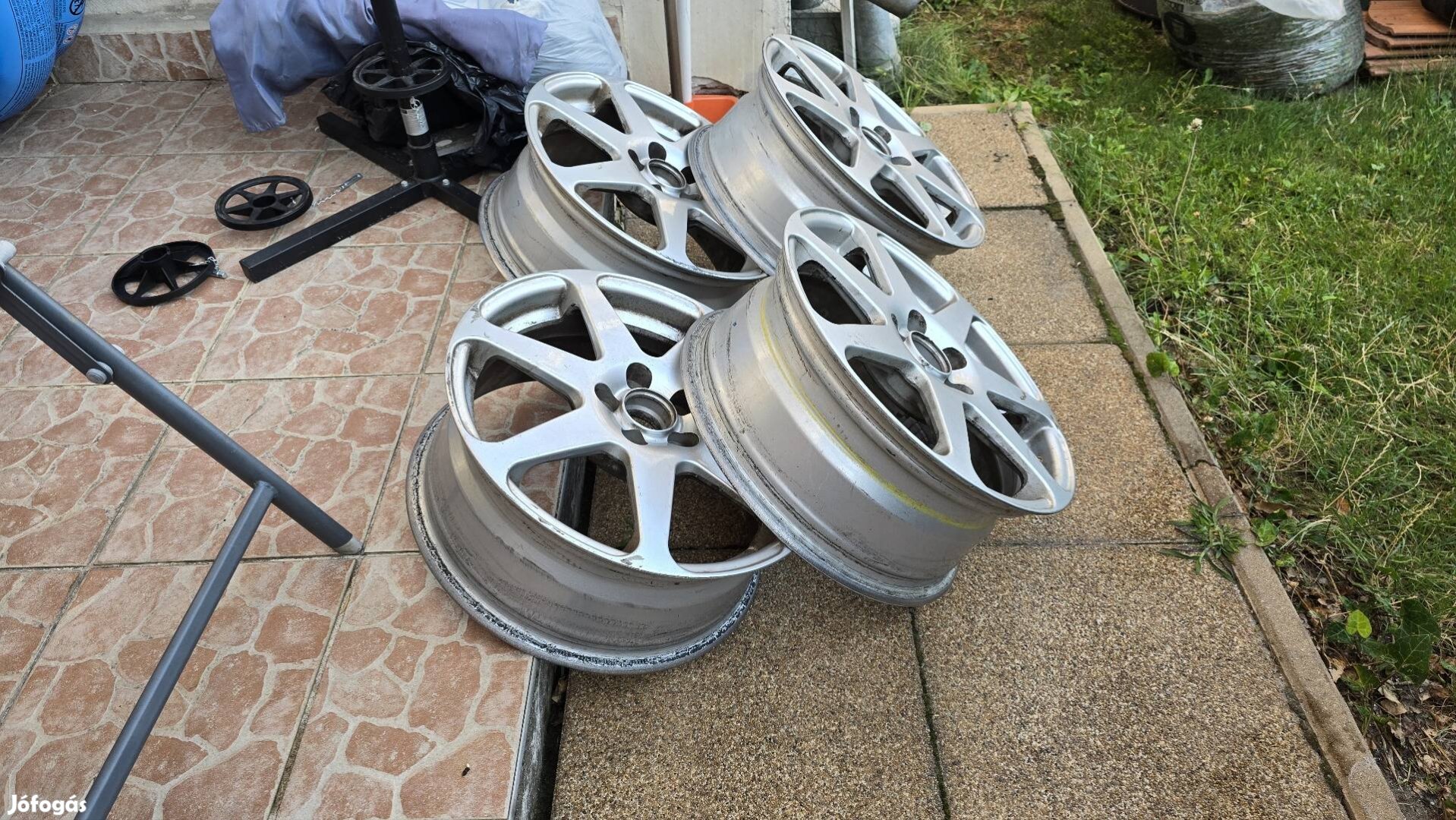 könnyűfém felni 16" 6,5, Toyota felirattal 
