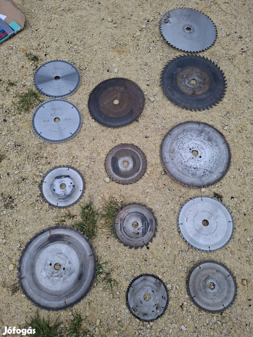 körfűrész lapok eladó!