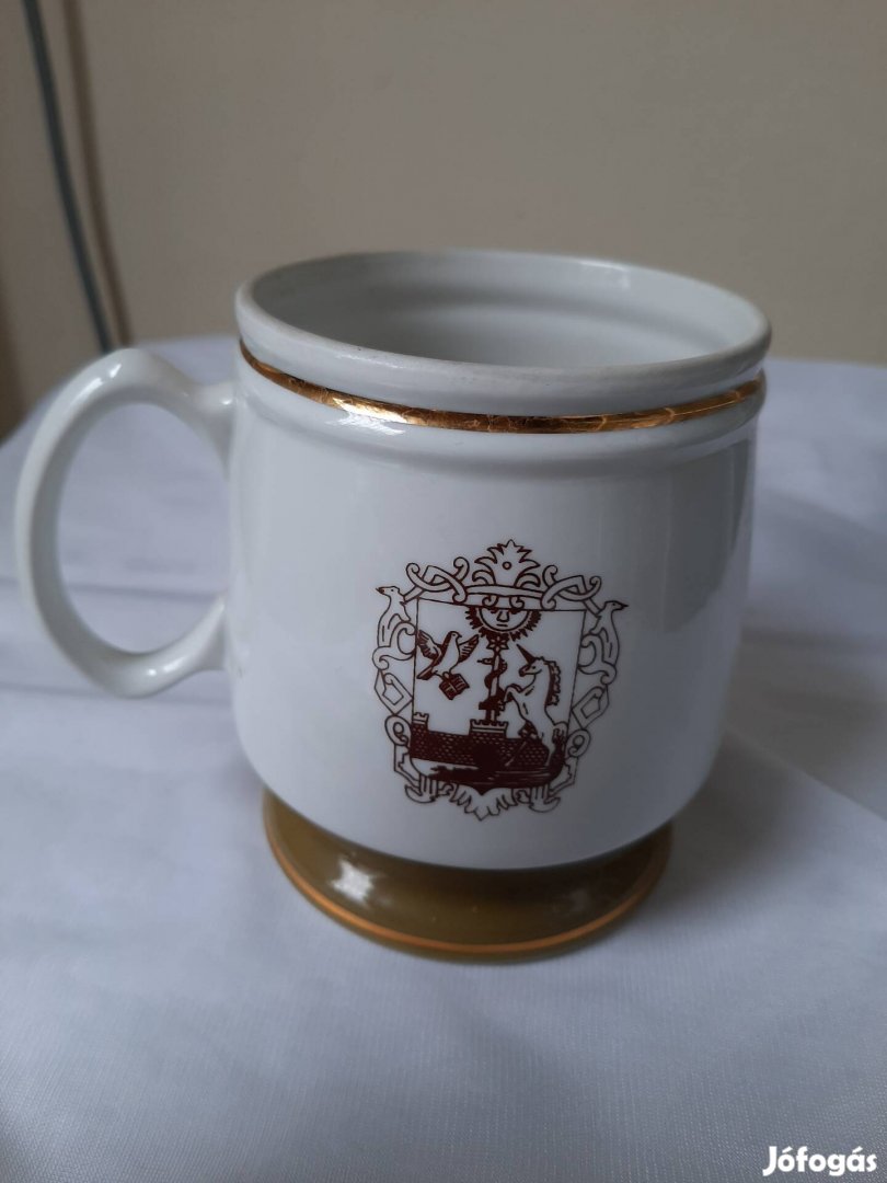 korsó vagy nagy bögre