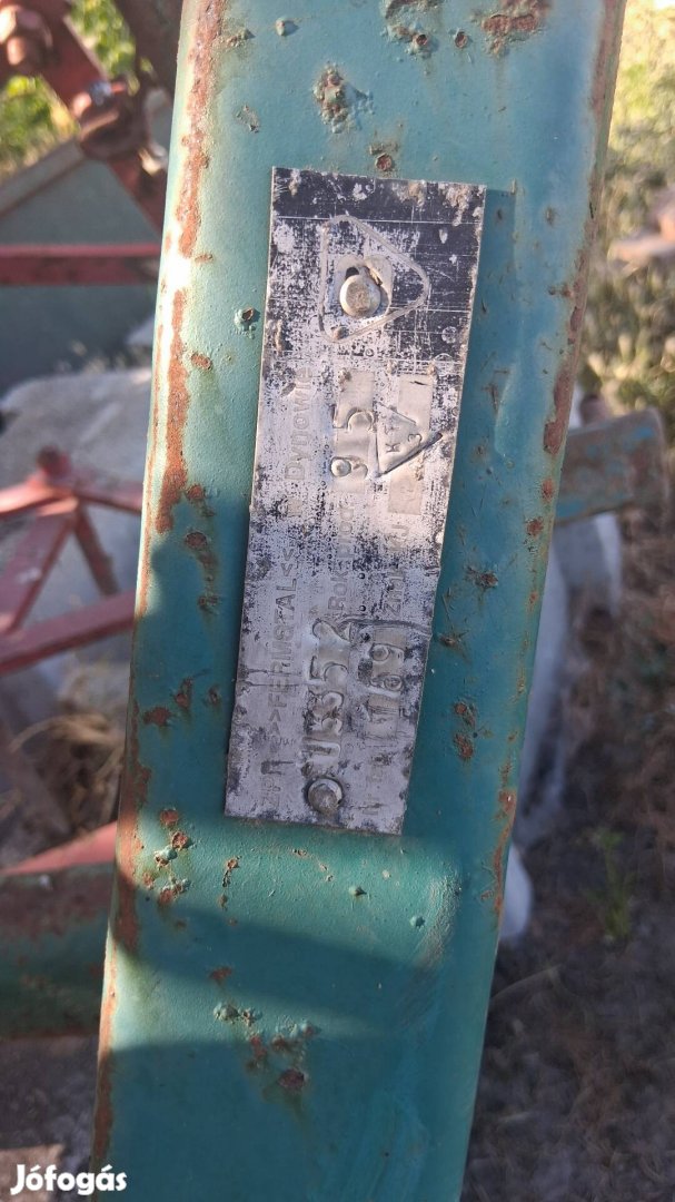 közép nehéz borona és egy nehéz borona eladó 