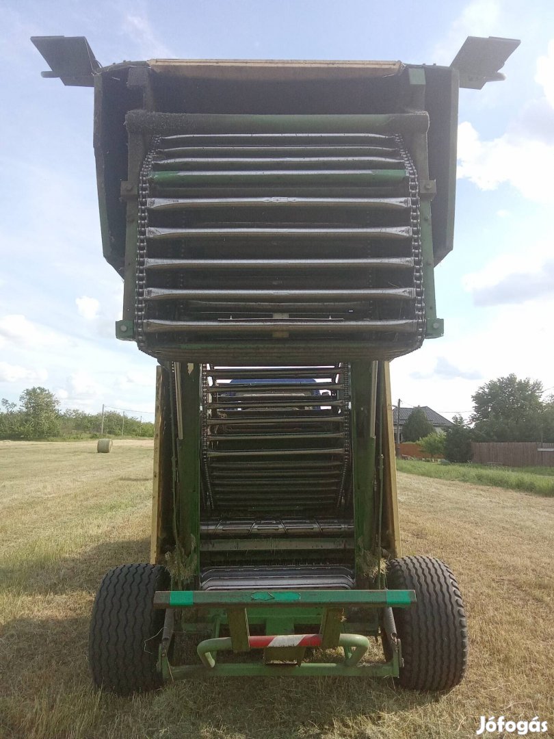 krone bálázo